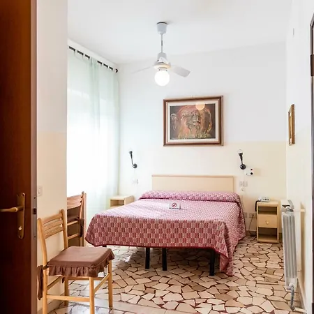 Hotel Rosy 3*