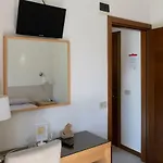 Rosy Hotel