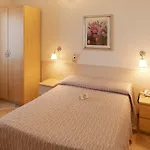 Hotel Rosy